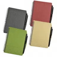 Toma fotográfica de libreta kenia promocional, ideal para personalización de marca.