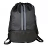 Toma fotográfica de backpack durant promocional, ideal para personalización de marca.