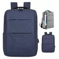 Toma fotográfica de backpack duncan promocional, ideal para personalización de marca.