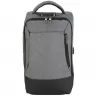 Toma fotográfica de backpack johnson promocional, ideal para personalización de marca.