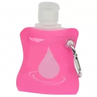 Toma fotográfica de botella gel sanitizer promocional, ideal para personalización de marca.