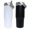 Toma fotográfica de termo saúco promocional, ideal para personalización de marca.