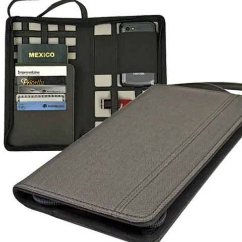 FOR 03 Estuche para Viajes Nazas