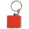 Toma fotográfica de llavero cubic promocional, ideal para personalización de marca.
