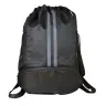 Toma fotográfica de backpack durant promocional, ideal para personalización de marca.