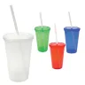 Toma fotográfica de vaso cocotero color promocional, ideal para personalización de marca.