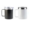 Toma fotográfica de taza maple promocional, ideal para personalización de marca.